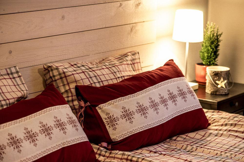 Bed & Breakfast Bed & Breakfast